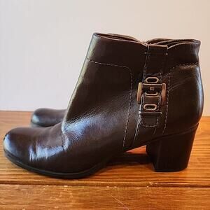 Liz Flex by Liz Claiborne Zip Brown Faux Leather Ankle Boots Women’s Size 9M EUC